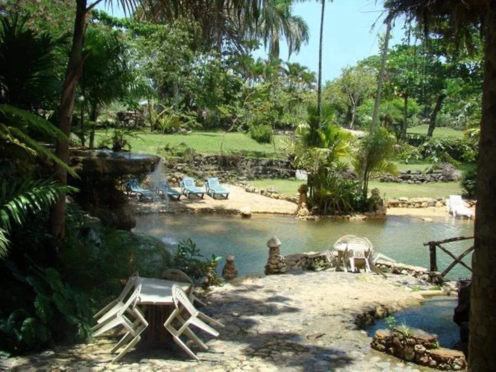 Hotel Paraiso Cano Hondo Los Guineos Perdidos